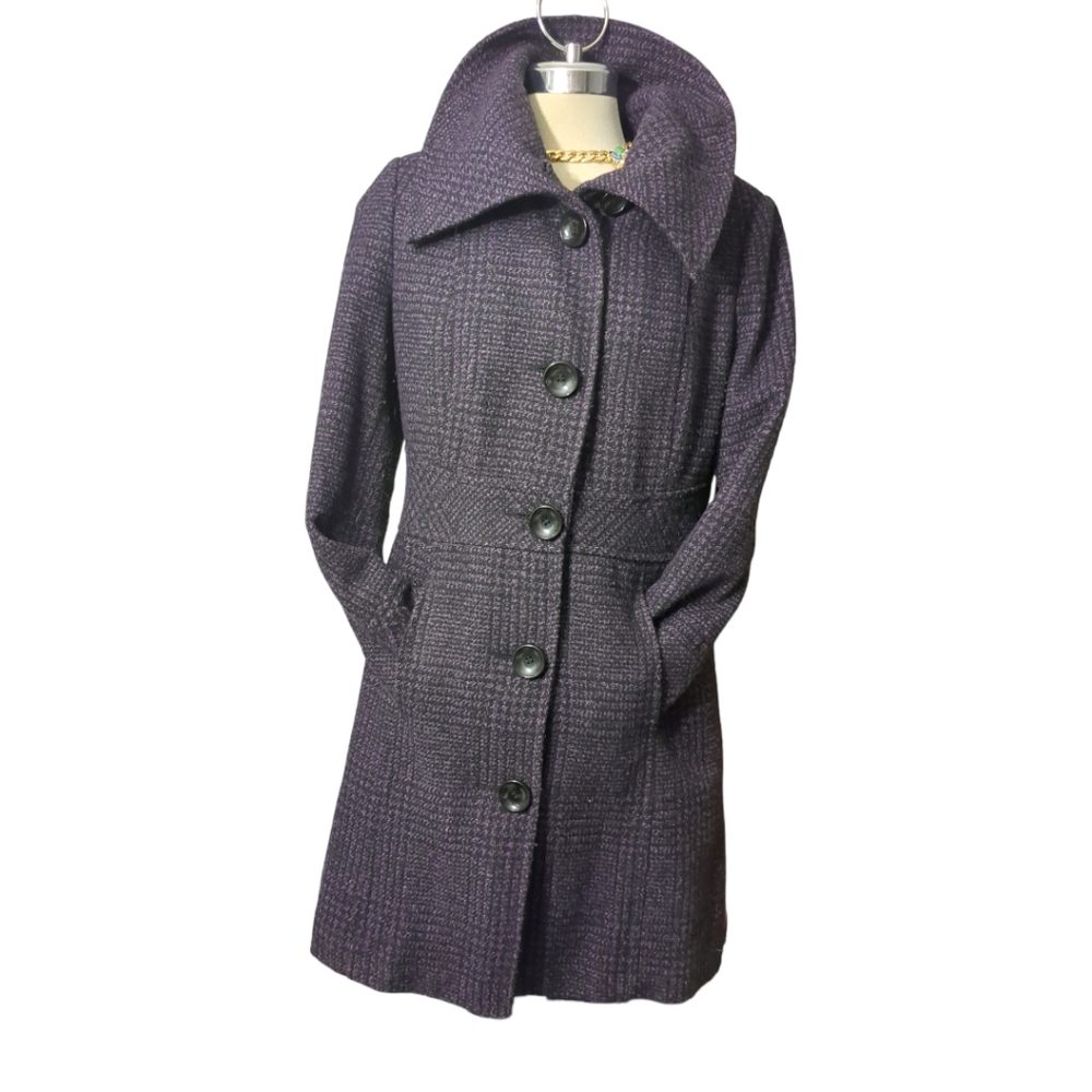 Novelti Purple and Black Plaid Wool Coat Size 10.